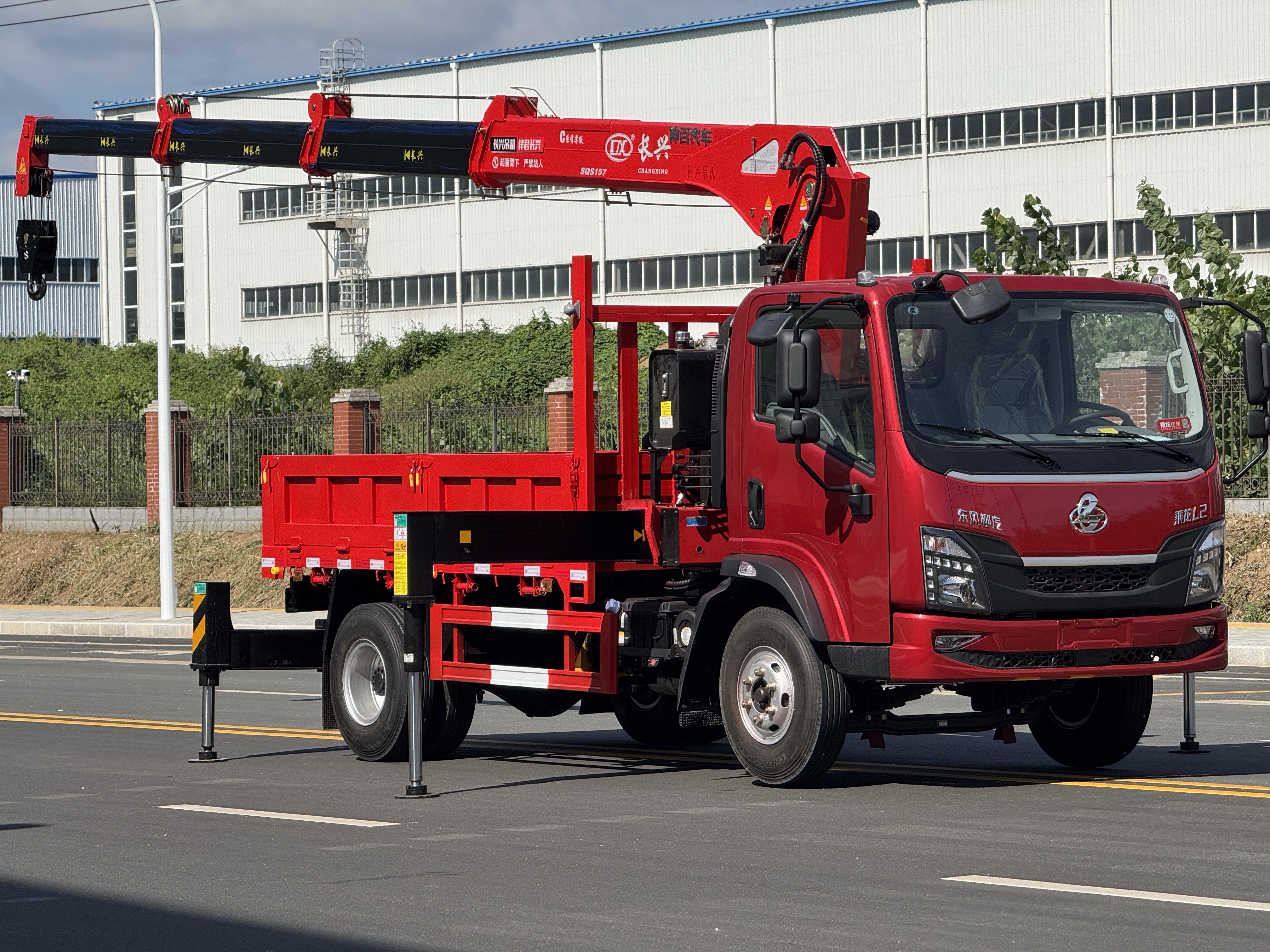 乘龍L2藍牌隨車吊